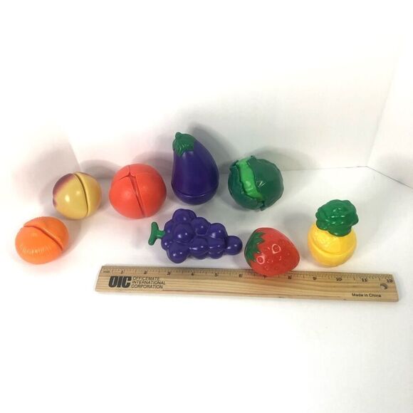 Lot pretend play food cut veggie fruit hook loop fastener 8 different fruits - Picture 3 of 3